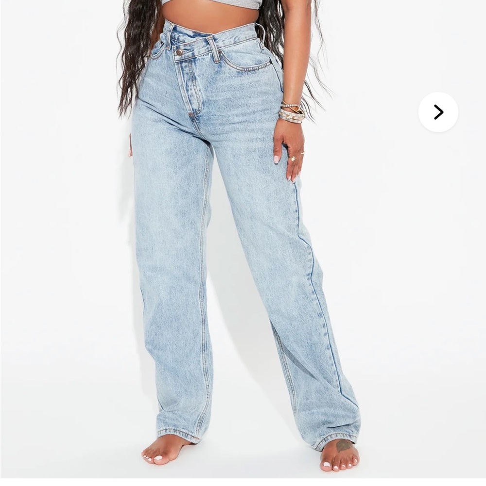 Fashion Nova Crossover Straight Leg Jean